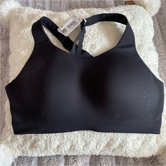 BNWT Lululemon Air support 38D - Picture 2 of 5